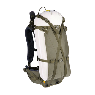 Le cadre en fibre de carbone correspond à un sac ou à un sac de chasse de volume différent